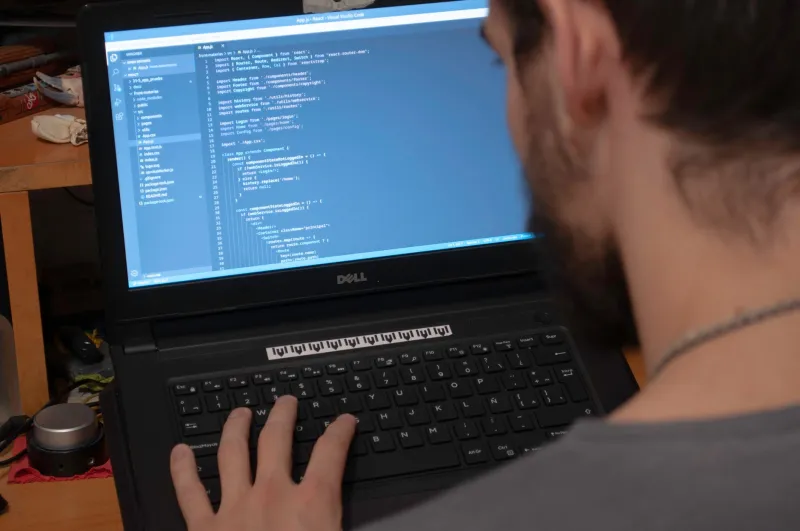 Free to Use, Built to Last: How Open Source Apps Are Actually Making Money Now